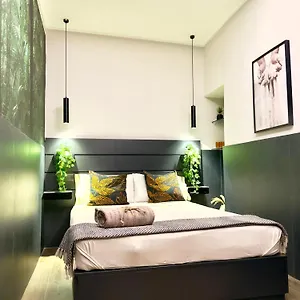 Falco Luxury , Nápoles Italia